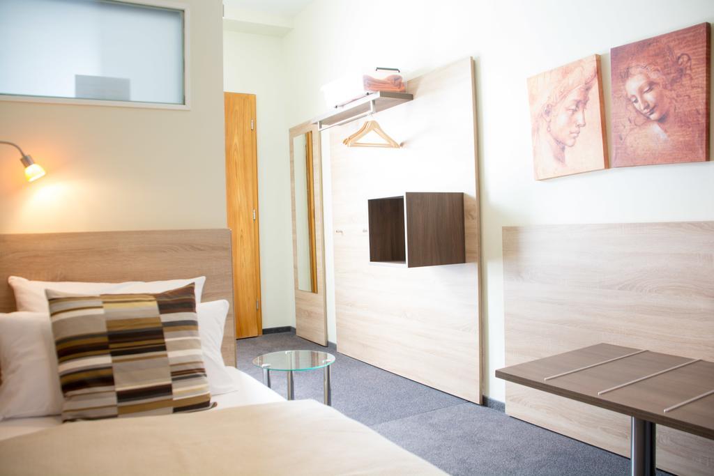 Hotel Central Bamberg Room photo